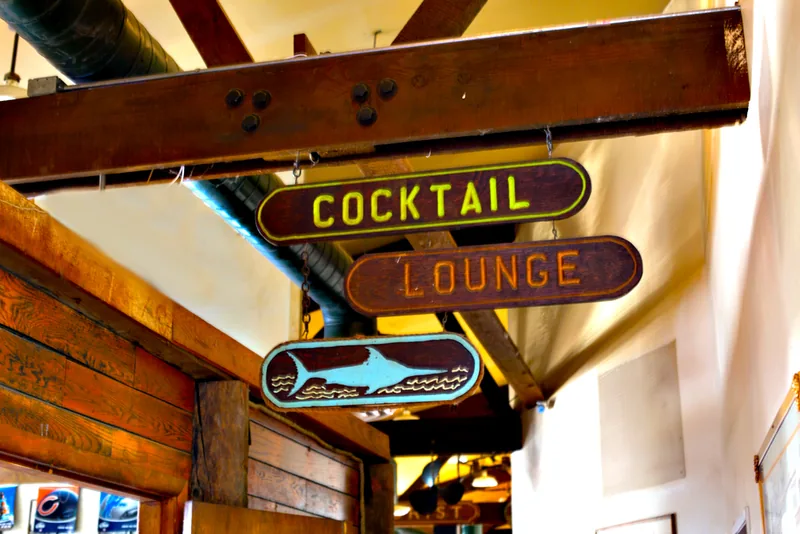 Queen’s Wharf cocktail lounge sign